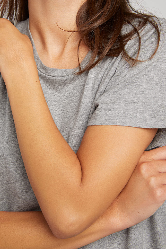 Uniform Crew Tee in Heather Grey