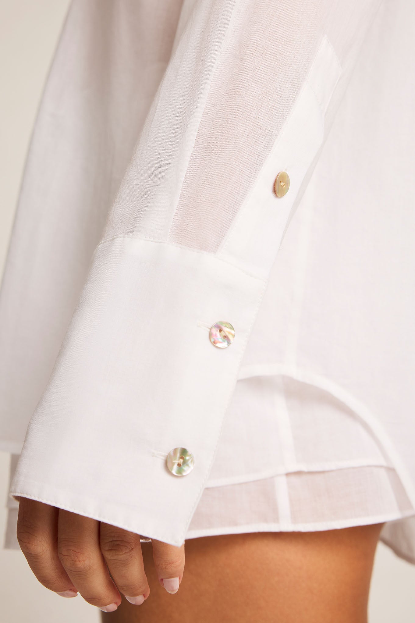 Island Shirt in White