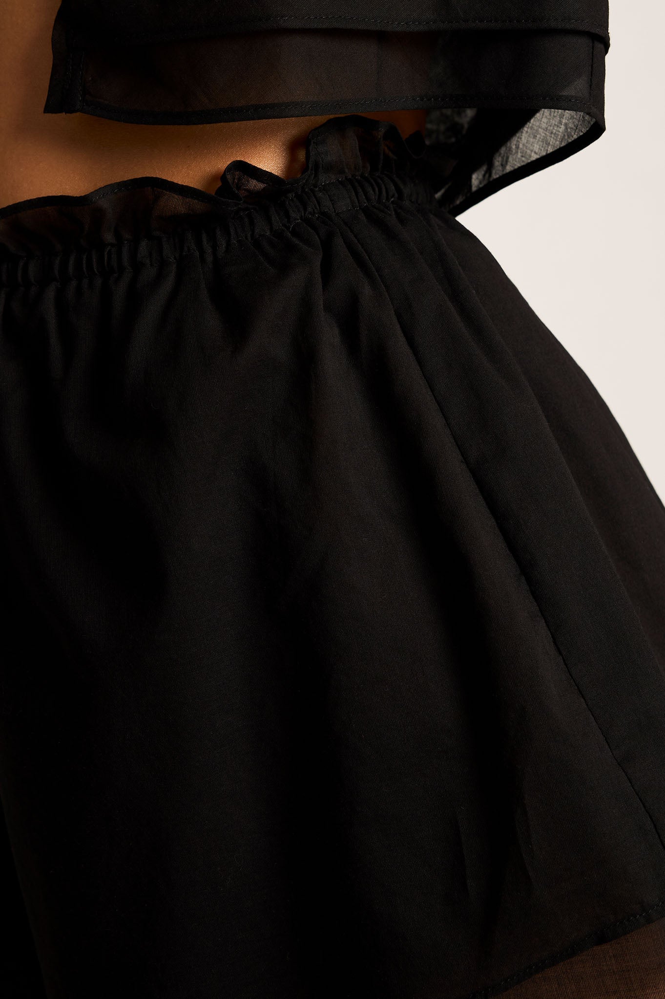 Island Play Short in Black